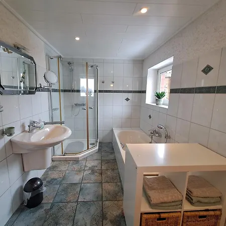 Schuett, Gerhard Und Elke -ferienhaus 6 Janneby